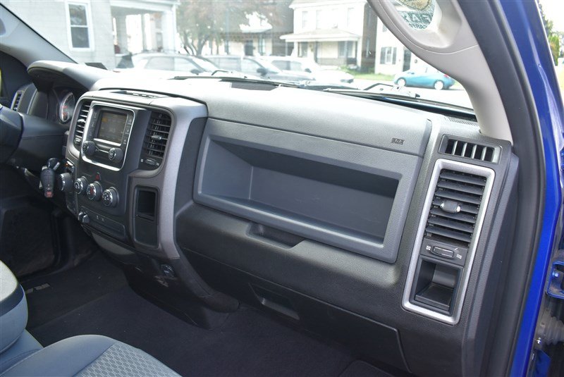 Used 2019 RAM 1500 Express w/ Express Value Package AWD/4WD image 24