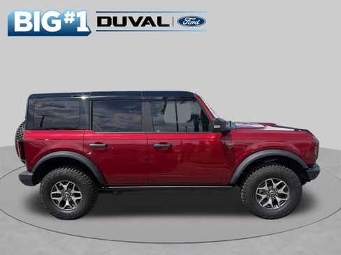Used 2025 Ford Bronco Badlands AWD/4WD image 5