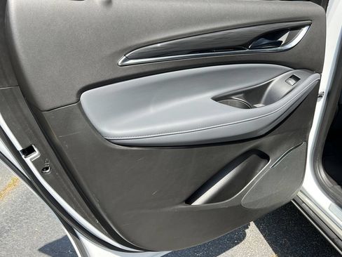 Used 2024 Buick Enclave Premium FWD image 18