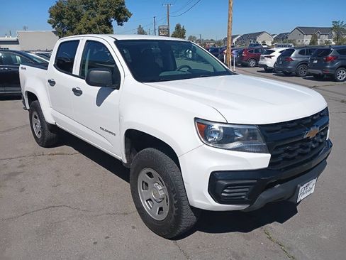 Used 2022 Chevrolet Colorado W/T w/ WT Convenience Package AWD/4WD image 6