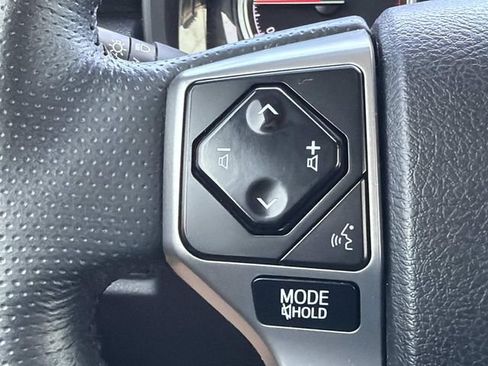 Used 2024 Toyota 4Runner Limited AWD/4WD image 28