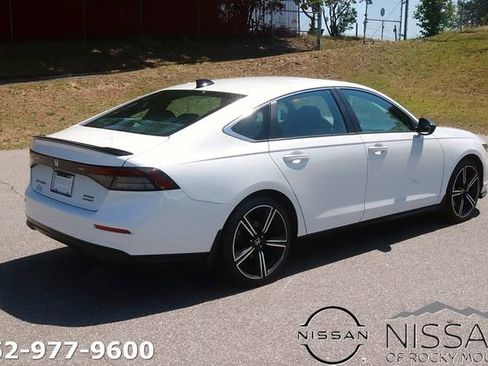 Used 2024 Honda Accord Sport image 5