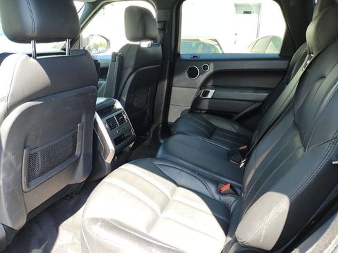 Used 2015 Land Rover Range Rover Sport SE image 40