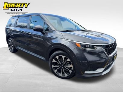 Used 2023 Kia Carnival EX