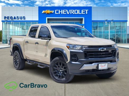 Certified 2024 Chevrolet Colorado Trail Boss w/ Technology Package AWD/4WD image 1