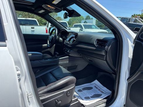 Used 2023 Dodge Durango R/T w/ Tow 'N Go Package AWD/4WD image 41