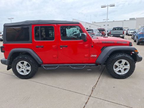 Used 2018 Jeep Wrangler Unlimited Sport AWD/4WD image 7