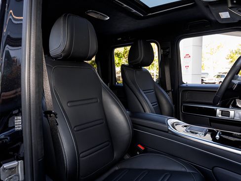 Used 2025 Mercedes-Benz G 550 image 31