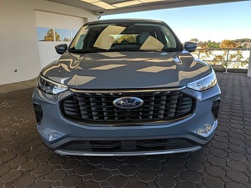 Certified 2023 Ford Escape Active w/ Tech Pack #2 image 2