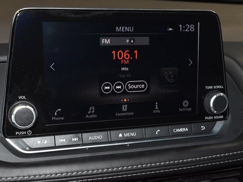 Certified 2023 Nissan Rogue SV w/ SV Premium Package AWD/4WD image 9