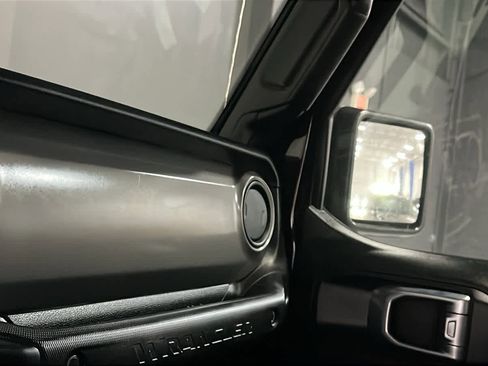 Used 2021 Jeep Wrangler Unlimited Sport AWD/4WD image 17