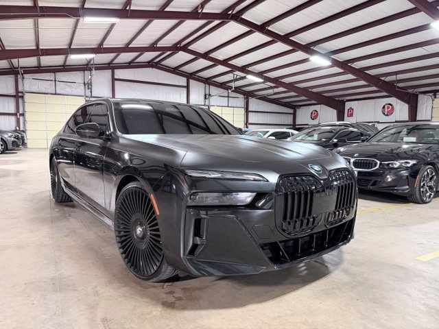 Used 2024 BMW i7 eDrive50 w/ M Sport Package RWD image 1