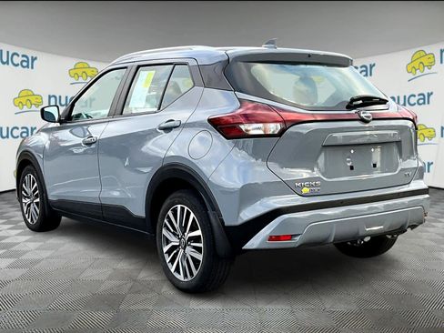 Used 2024 Nissan Kicks SV image 4