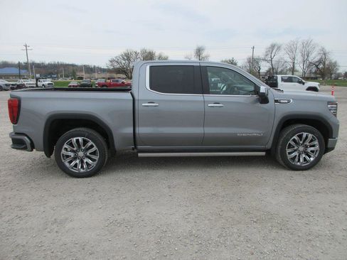 New 2026 GMC Sierra 1500 Denali w/ Denali Reserve Package AWD/4WD image 3