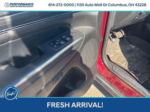 Used 2022 Jeep Grand Cherokee Limited image 17