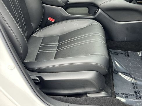 Used 2024 Honda HR-V EX-L image 31