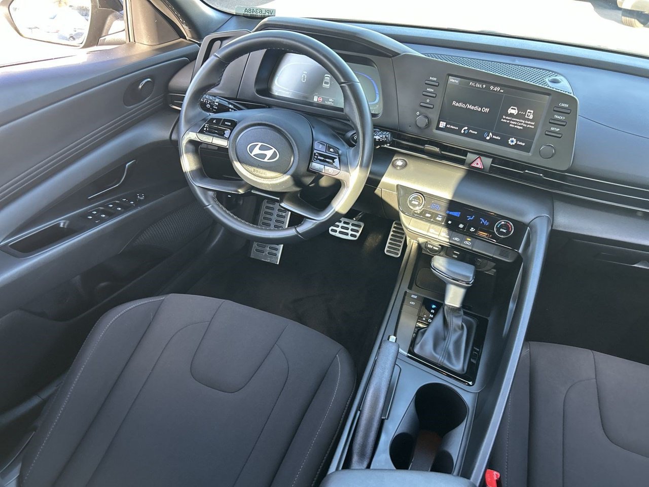 Used 2025 Hyundai Elantra Sport FWD image 11