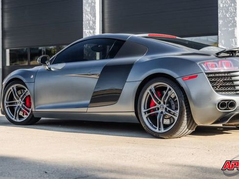Used 2012 Audi R8 V8 image 59