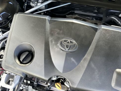 Used 2023 Toyota Camry SE image 22