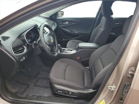 Used 2023 Chevrolet Malibu LT image 10