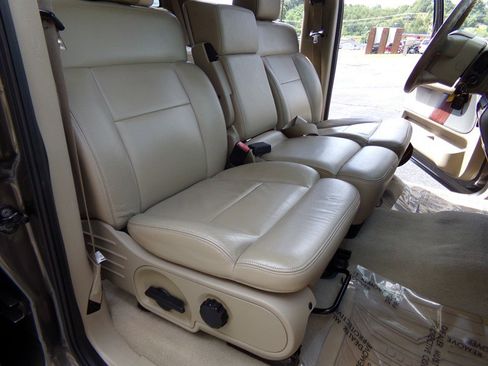 Used 2005 Ford F150 Lariat image 25