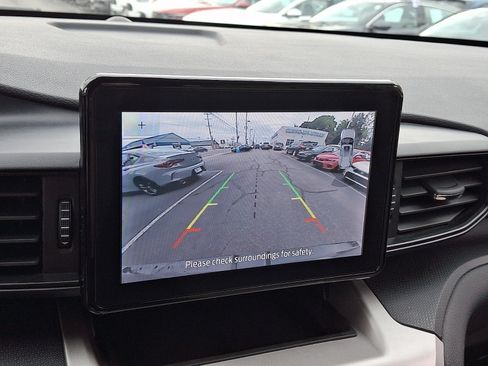 Used 2021 Ford Explorer 4WD image 16