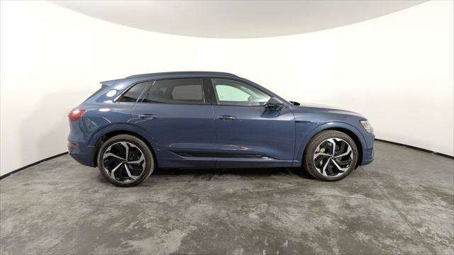 Used 2024 Audi Q8 e-tron Prestige w/ Prestige Package AWD/4WD image 7