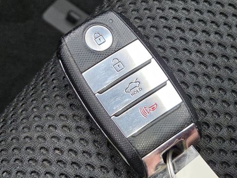 Used 2019 Kia Optima S w/ S Panoramic Sunroof Package FWD image 32