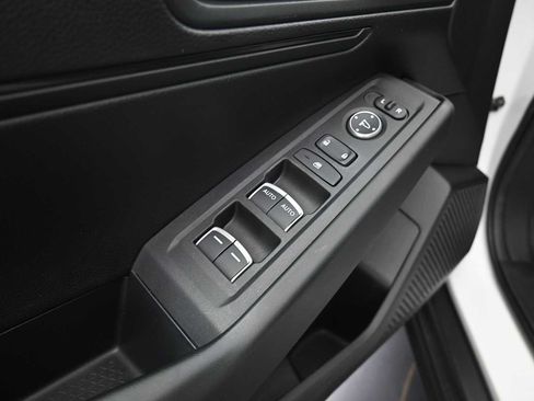 Used 2023 Honda Accord LX image 10