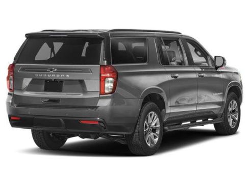 Certified 2022 Chevrolet Suburban Z71 AWD/4WD image 3