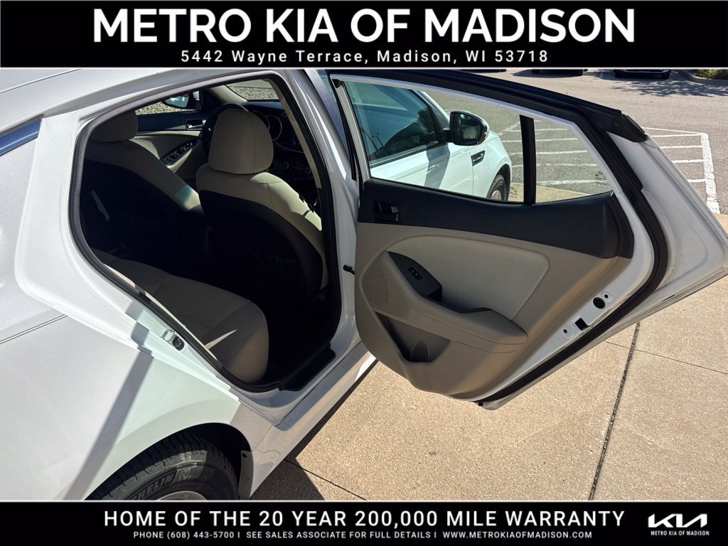 Used 2015 Kia Optima LX FWD image 33