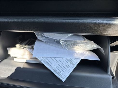 Used 2025 Toyota RAV4 XLE Premium image 35