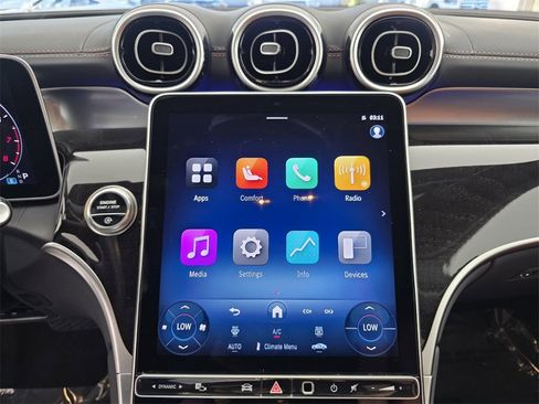 Certified 2025 Mercedes-Benz GLC 300 image 21