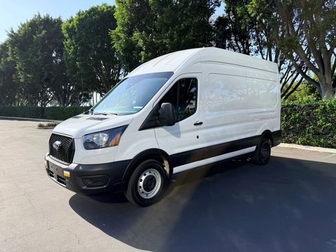 Used 2022 Ford Transit 250 148 High Roof RWD image 2