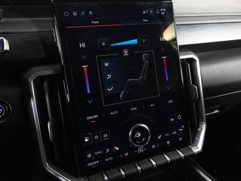 Certified 2025 GMC Acadia Elevation image 24