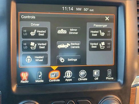 Used 2016 RAM 2500 Laramie AWD/4WD image 19