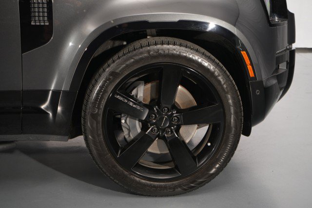 Used 2026 Land Rover Defender 110 X-Dynamic SE AWD/4WD image 65