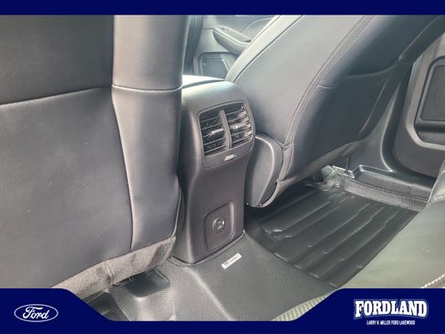 Used 2021 Ford Escape SEL w/ Technology Package AWD/4WD image 32