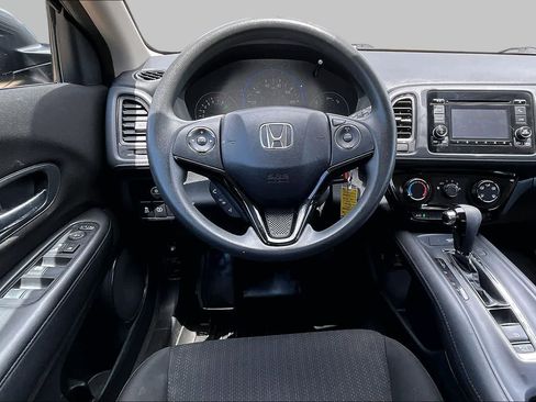 Used 2016 Honda HR-V LX image 5