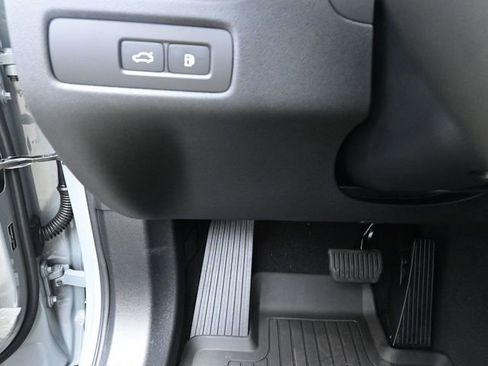 New 2026 Volvo XC60 T8 Ultra w/ Protection Package Premier image 16