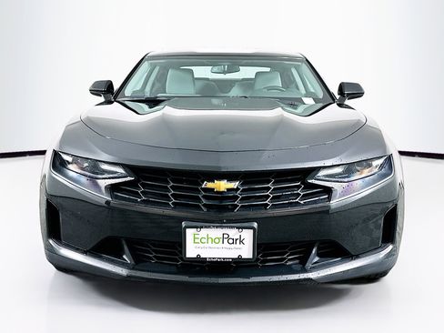 Used 2023 Chevrolet Camaro LT RWD image 2