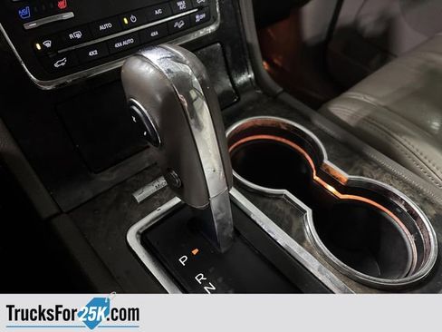 Used 2015 Lincoln Navigator 4WD image 23