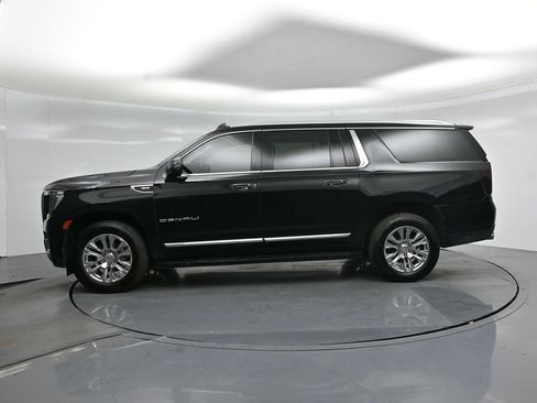 Used 2021 GMC Yukon XL Denali AWD/4WD image 28