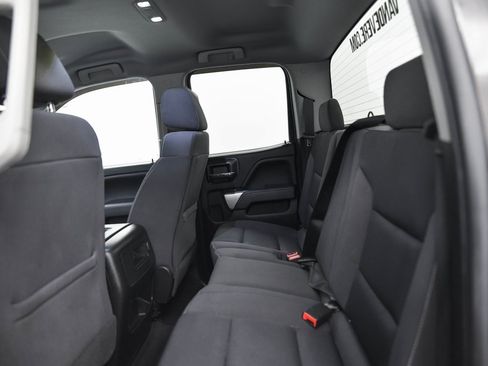 Used 2018 Chevrolet Silverado 1500 LT w/ All Star Edition image 10