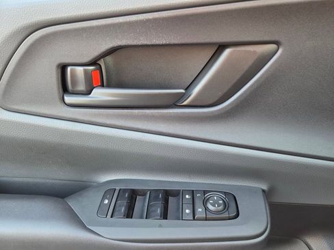 Used 2025 Toyota Prius LE image 26