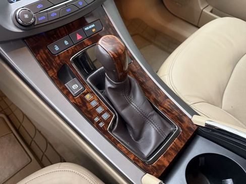 Used 2013 Buick LaCrosse Premium image 22