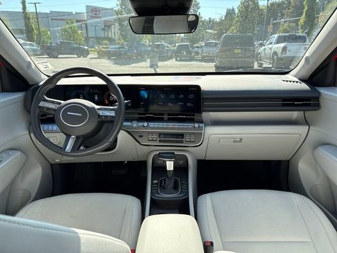 Used 2025 Hyundai Kona SEL AWD/4WD image 11