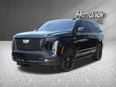 Used 2026 Cadillac Escalade Platinum Sport w/ LPO, ONYX Package image 9