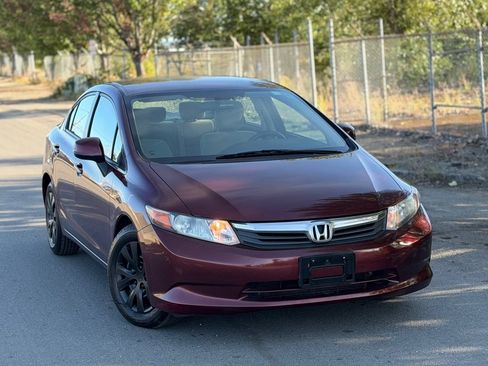 Used 2012 Honda Civic LX image 3
