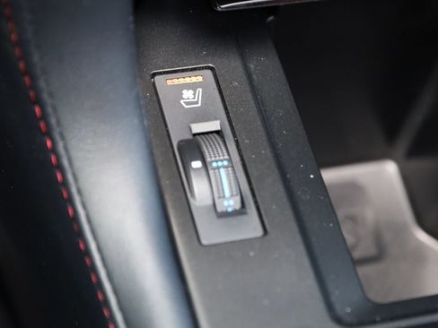 Used 2023 Lexus GX 460 Luxury w/ Sport Design Package image 8